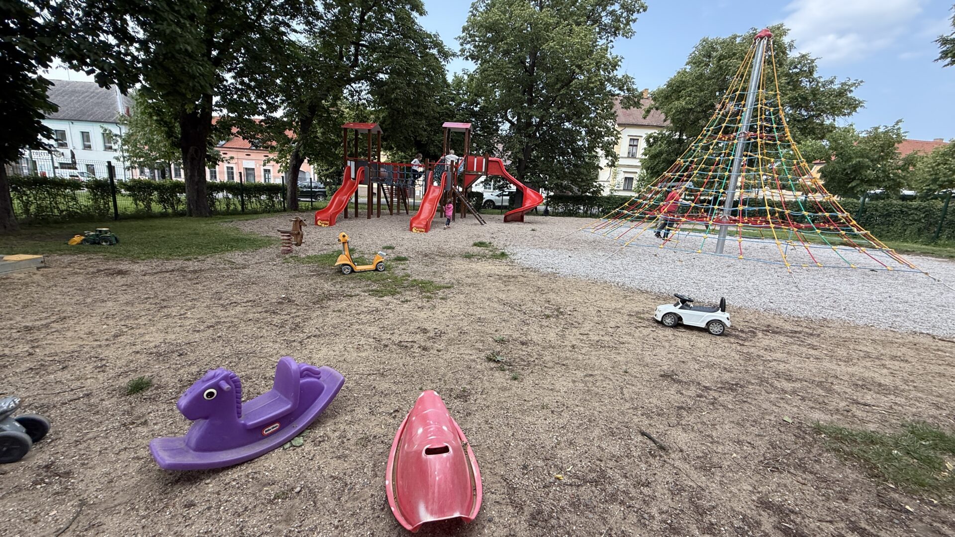 Dětské hřiště Hostomice + tip na kavárnu